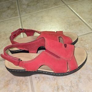 Clarks Red Slingback Sandals Womens Size 9M